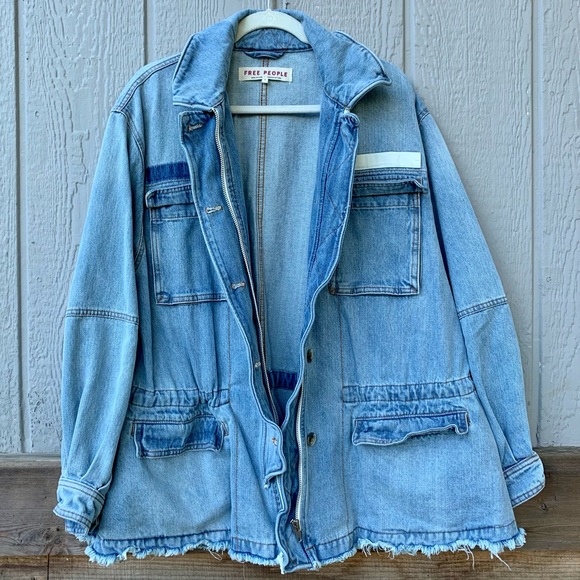 Free People oversized raw, flared hem denim jean jacket, adjustable cinch waist - Picture 4 of 16